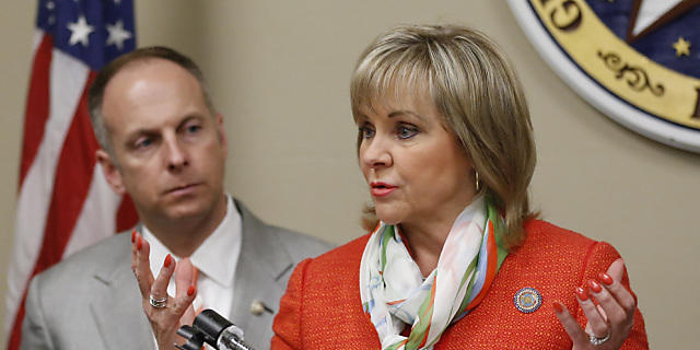Entscheidet über Stickstoff-Hinrichtungen: Mary Fallin (Archiv)