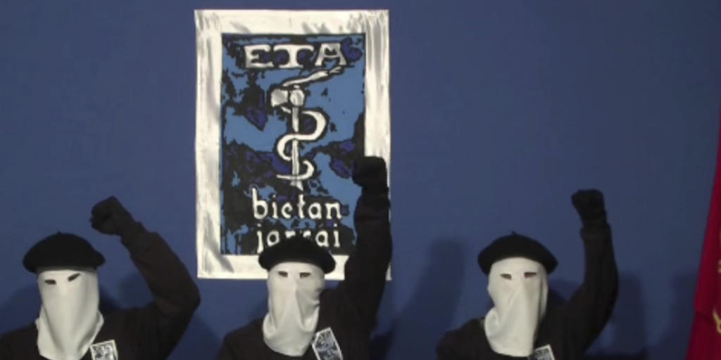 ETA-Führungsmitglieder im Oktober 2011 bei einem Medienauftritt an unbekanntem Ort.