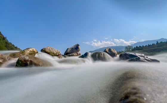 Trockener Alpenrhein