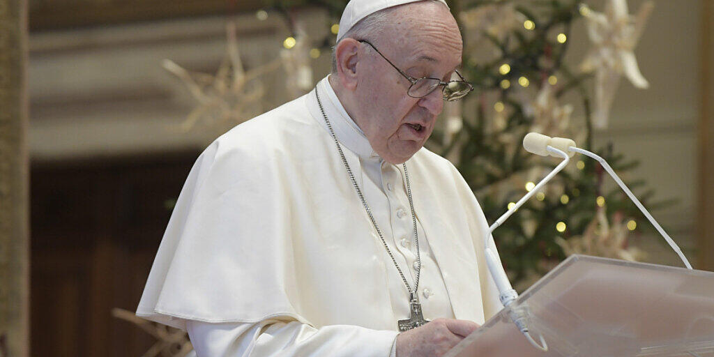 Papst Franziskus spendet in seiner Weihnachtsbotschaft den päpstlichen Segen «Urbi et orbi». Foto: Uncredited/Vatican Media/AP/dpa Papst Franziskus spendet in seiner Weihnachtsbotschaft den päpstlichen Segen «Urbi et orbi». Foto: Uncredited/Vatican Media/AP/dpa