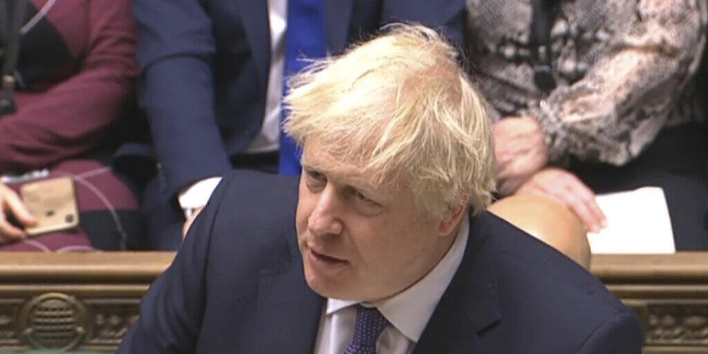 Und zuletzt doch noch der Sieger: Premierminister Boris Johnson im Parlament in London.