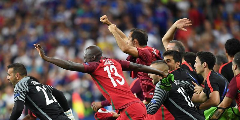 Grenzenloser Jubel der Portugiesen nach dem Schlusspfiff