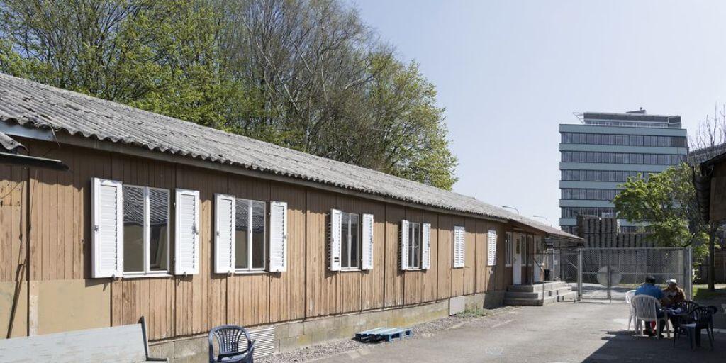 Abgewiesene Asylsuchende im beschleunigten Asylverfahren im Zentrum Juch in Zürich beanspruchten deutlich weniger Nothilfe als Personen im Regelbetrieb.