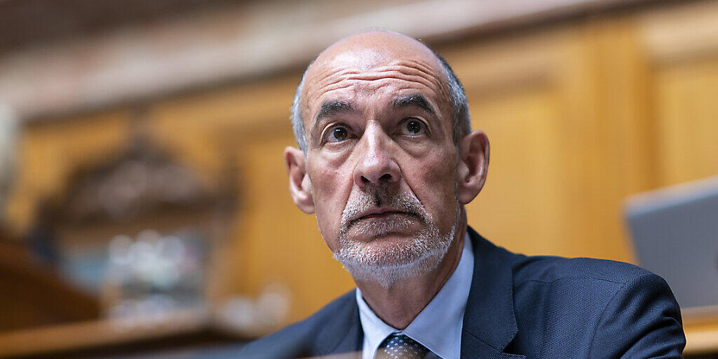 Jacques Bourgeois tritt als Direktor des Schweizer Bauernverbandes zurück. Sein Nationalratsmandat will der Freiburger Freisinnige aber behalten. (Archivbild) Jacques Bourgeois tritt als Direktor des Schweizer Bauernverbandes zurück. Sein Nationalratsmandat will der Freiburger Freisinnige aber behalten. (Archivbild)