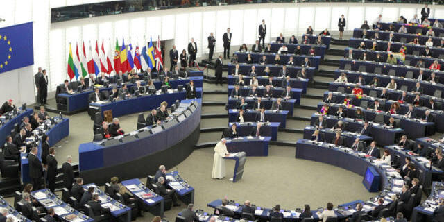 Papst Franziskus am Dienstag im EU-Parlament in Strassburg Papst Franziskus am Dienstag im EU-Parlament in Strassburg
