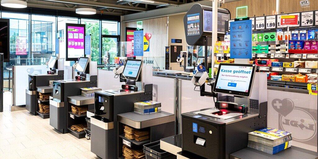Neu gibt es bei Lidl Schweiz auch Self-Checkout-Kassen. Neu gibt es bei Lidl Schweiz auch Self-Checkout-Kassen.