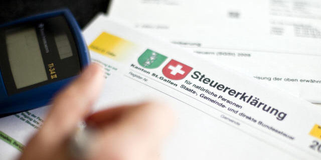 Sozialhilfe soll versteuert werden (Symbolbild)