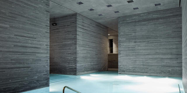 Ein Becken in der Therme Vals