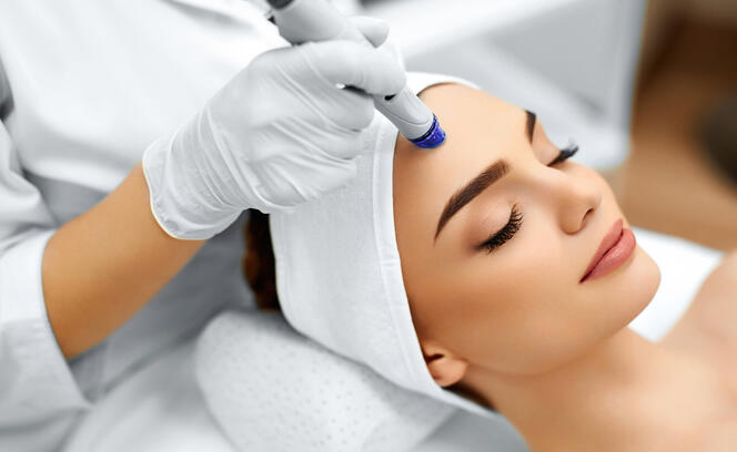 Face Skin Care. Facial Hydro Microdermabrasion Peeling Treatment