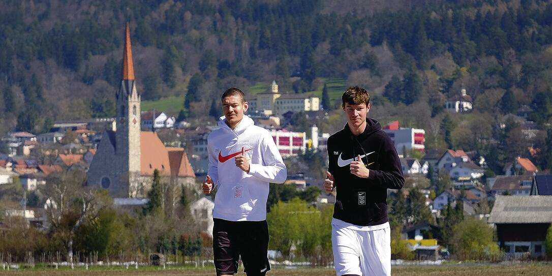 Liechtenstein Sport Fussball Yanik und Noah Frick