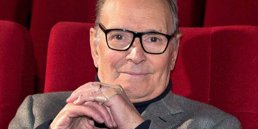 ARCHIV - Der für seine Filmmusiken berühmte italienische Komponist Morricone ist tot. Foto: Jörg Carstensen/dpa