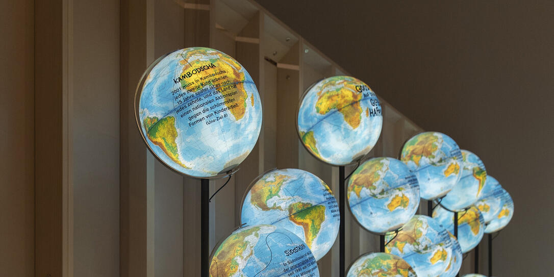 Ausstellung Global Happiness in Vaduz Ausstellung Global Happiness in Vaduz