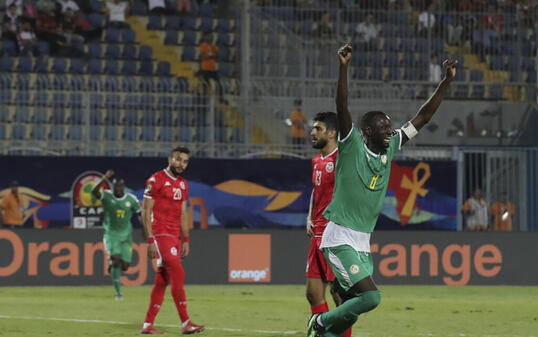 Senegals Cheikhou Kouyate jubelt über den Einzug in den Final des Afrika-Cups