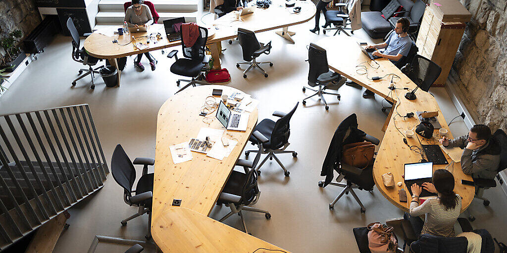 An 60 bis 80 Bahnhöfen in der Schweiz soll es bis 2030 Coworking Spaces geben. Im Bild das Projekt Impact Hub im Zürich Viadukt in Zürich. (Archivbild) An 60 bis 80 Bahnhöfen in der Schweiz soll es bis 2030 Coworking Spaces geben. Im Bild das Projekt Impact Hub im Zürich Viadukt in Zürich. (Archivbild)