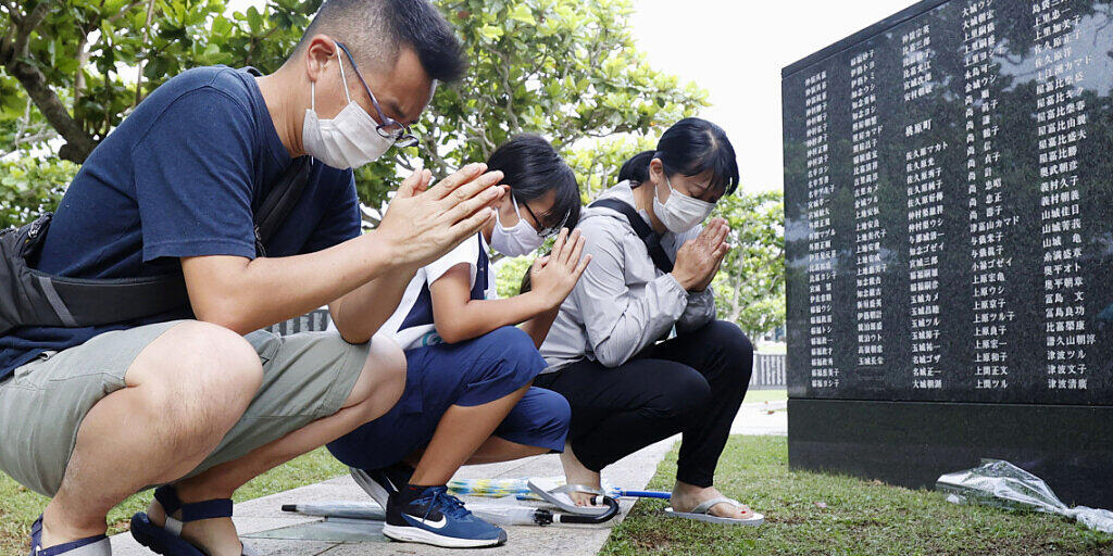 Japan hat am Dienstag den Beteiligten der Schlacht von Okinawa im Zweiten Weltkrieg gedacht.