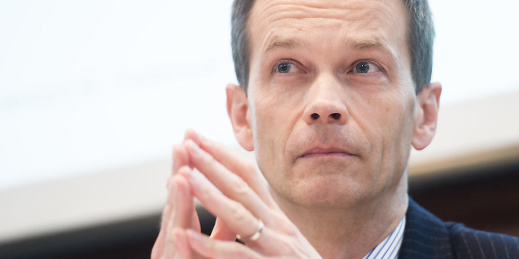 ZKB-Chef Martin Scholl bei der Bilanzmedienkonferenz im Februar: Die Zürcher Kantonalbank wird durch Negativzinsen gebeutelt (Archivbild).