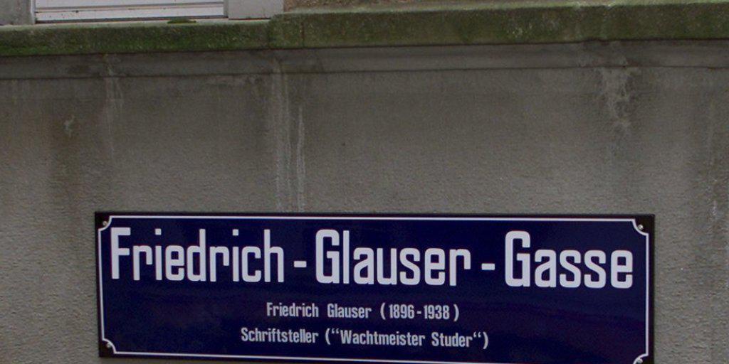 Seit 3. Dezember 2001 hat Zürich auch eine Friedrich-Glauser-Gasse. Für kurze Zeit lebte der Schriftsteller in Zürich (Archiv)