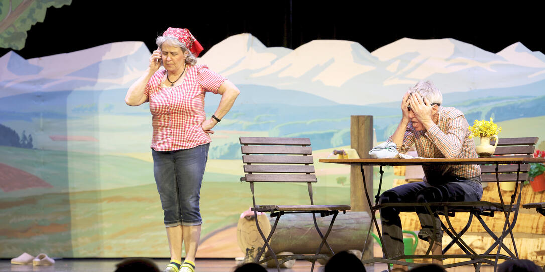 Premiere des neuen Lustspiels Kuah in Therapie der Seniorenbühne, Mauren, Premiere des neuen Lustspiels Kuah in Therapie der Seniorenbühne, Mauren,