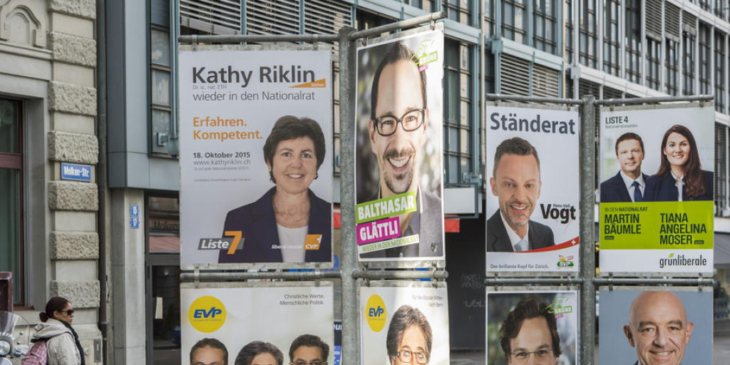 Bei der steigenden Zahl von Kandidaten und der Flut an Wahlpropaganda können elektronische Wahlhilfen Orientierung bieten.