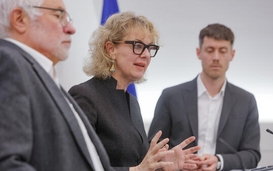 Vernehmlassungsberichts zur Schaffung eines Strassengesetzes