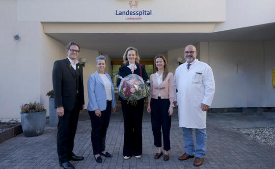 Weihnachtsbesuche Erbprinzessin Sophie im Landesspital und Haus  St.Florin