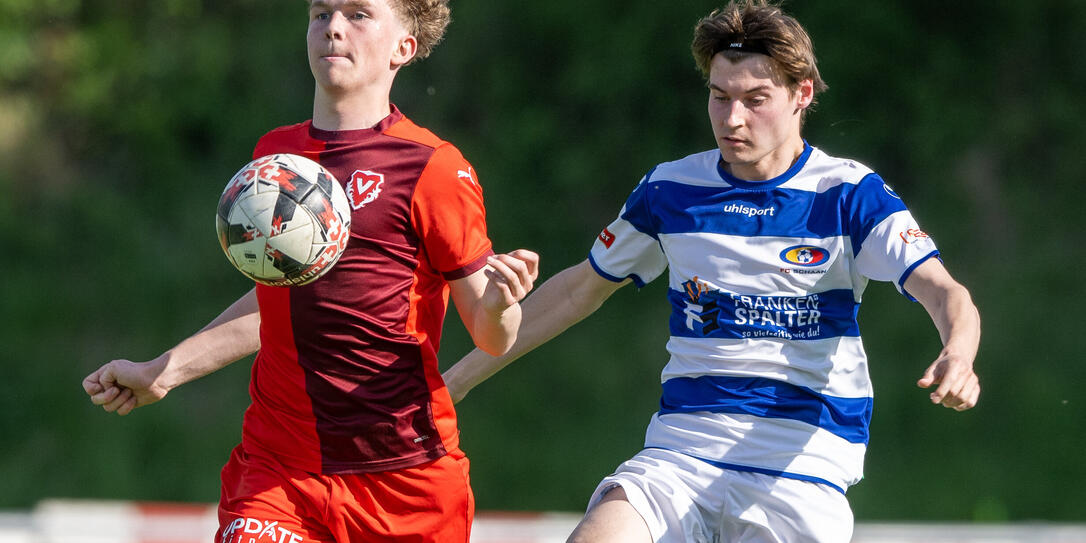 Fabian Inheler (l.) ist einer von nur sechs Spielern, die bereits in der letzten Saison beim FCV II dabei waren.
