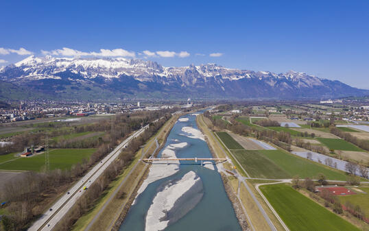 Langsamverkehrsbrücke zwischen Vaduz und Buchs