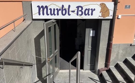Werner Hilbe er&ouml;ffnet Murbl-Bar