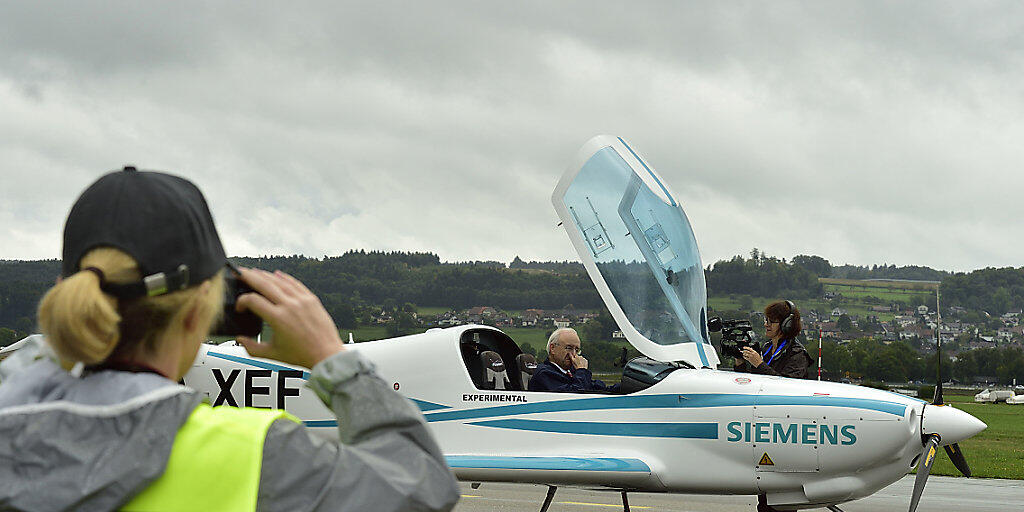 Auch in der Schweiz wird an elektrisch betriebenen Kleinflugzeugen getüftelt. Smartflyer ist ein Experimentalflugzeug mit Platz für vier Personen. (Archivbild)