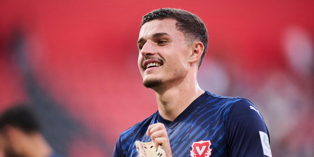 Als Doppelbürger wäre er auch für die Schweizer Nationalmannschaft spielberechtigt gewesen. Doch da vom SFV nie ein Signal kam, entschied er sich für Nordmazedonien. Sein Ziel dort ist klar: die Teilnahme an der WM 2026.