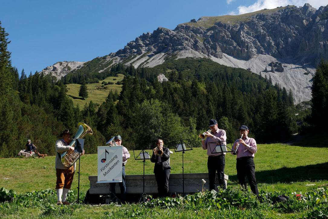 19. Liechtensteiner Weisenblasen in Malbun, Triesenberg.
