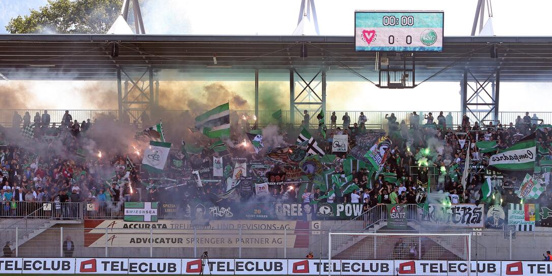 Noch in der Saison 2020/21 mussten die Fans wegen der Covid-19-Restriktionen draussen bleiben. Umso gr&ouml;sser ist nun die Vorfreude auf das Duell am kommenden Sonntag.