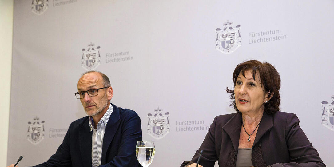 PK Regierung 141010
