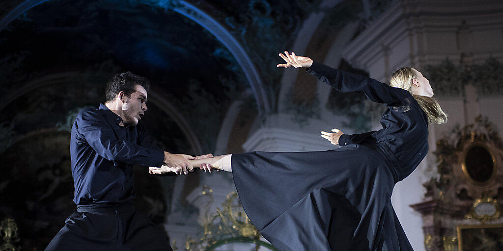 Das Tanzstück "Desiderium" von Yuki Mori wird im Rahmen der St. Galler Festspiele in der Kathedrale aufgeführt. Premiere war am Mittwoch, 3. Juli.