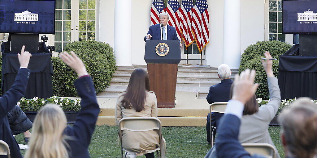 Die USA beklagen, dass Russland systematisch Abkommen verletzen und beispielsweise über den Amtssitz des derzeitigen US-Präsidenten Donald Trump in Washington fliegen würde. (Archivbild)