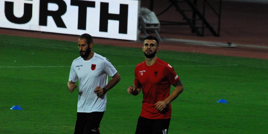 Armando Sadiku fraglich.
