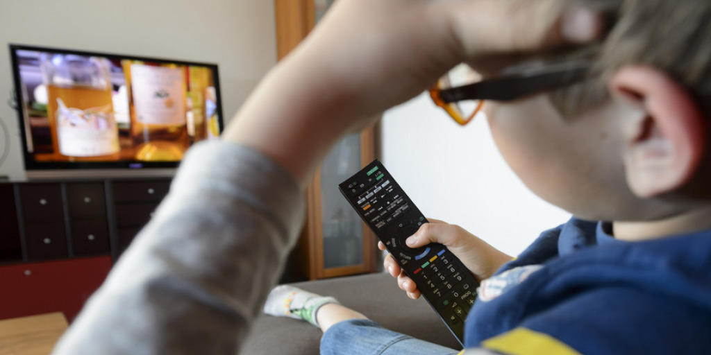 Ob in Echtzeit oder zeitversetzt: Fernsehen bleibt beliebt (Symbolbild)