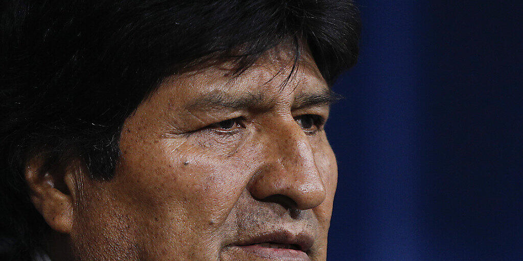 Der bolivianische Präsident Evo Morales tritt zurück. Zuvor hatte er am Sonntag eine Neuwahl nach der umstrittenen Präsidentenwahl vor drei Wochen angekündigt.