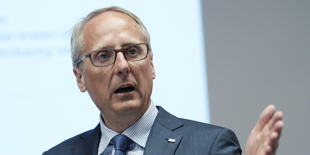 Urs Rüegsegger, Chef der SIX-Gruppe, will mit dem Finanzdienstleister zur Transaktionsbank für alle Banken werden. Urs Rüegsegger, Chef der SIX-Gruppe, will mit dem Finanzdienstleister zur Transaktionsbank für alle Banken werden.