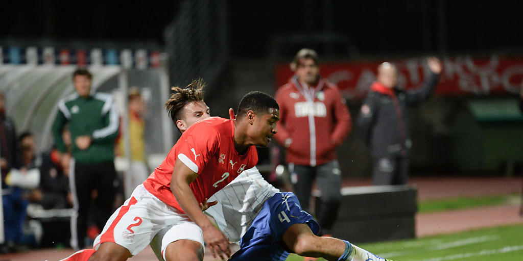 Saidy Janko (hier im Dress der Schweizer U21-Auswahl) spielt künftig für Saint-Etienne