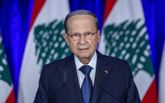 Der libanesische Präsident Michel Aoun hat die Beratungen im Parlament über die Bildung einer neuen Regierung vertagt. (Archivbild)