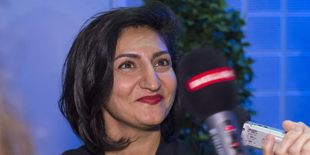 Rückt mit ihrer Partei BastA! nun in den nationalen Fokus: Die neu in den Nationalrat gewählte Sibel Arslan, hier am Wahltag im Wahlforum im Kongresszentrum in Basel