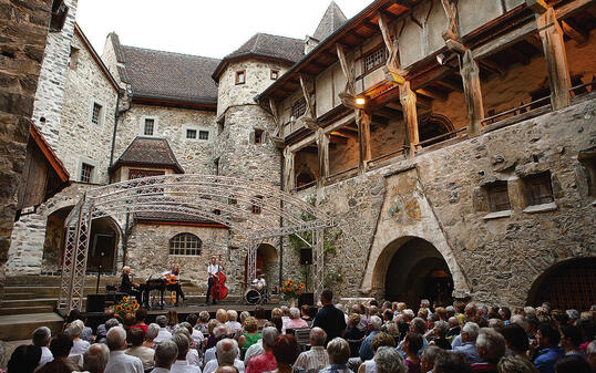 Konzert auf Burg Gutenberg