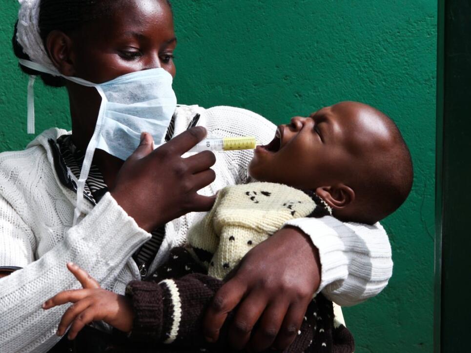 Diese Mutter in Nairobi, Kenia, leidet an einer multiresistenten Tuberkulose-Form. (Aufnahme vom März 2015)