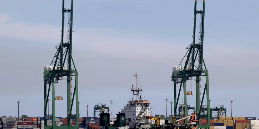 Der Hafen von Mariel in Kuba: Mithilfe eines FL-Unternehmens «umschifft» Kuba das US-Embargo Der Hafen von Mariel in Kuba: Mithilfe eines FL-Unternehmens «umschifft» Kuba das US-Embargo