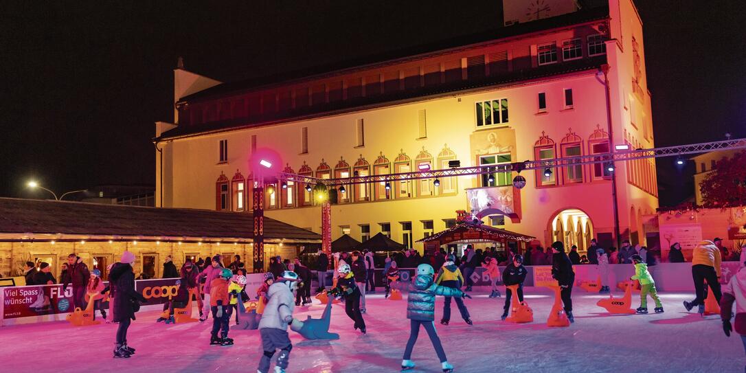 Er&ouml;ffnung Vaduz on Ice