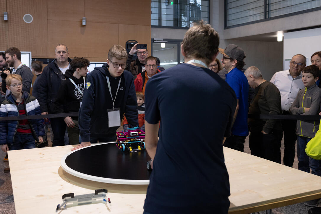 Robo-League bei der Ivoclar in Schaan