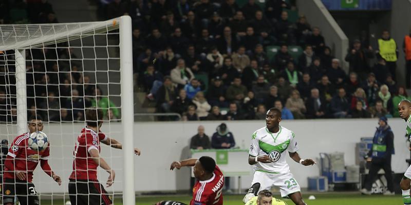 Manchester United kassiert das verhängnisvolle Tor zur 2:3-Niederlage gegen Wolfsburg