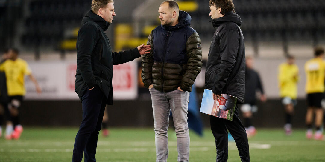FCV-Trainer Marc Schneider, Sportchef Franz Burgmeier und Co-Trainer Pascal Cerrone (v.l.).