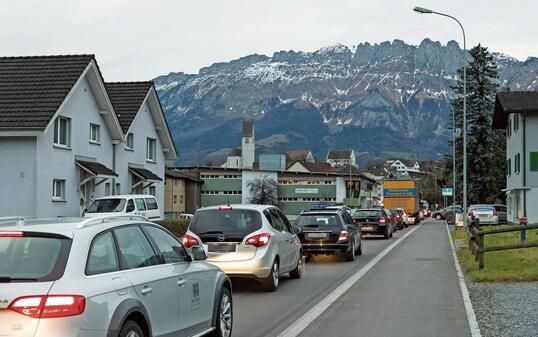 Stau Eschner Strasse, Eschen / Bendern